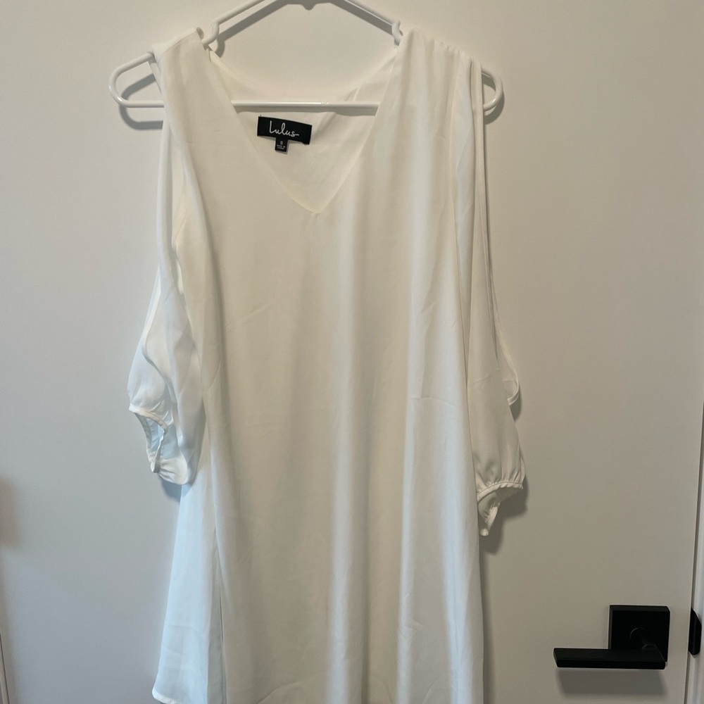Lulu’s Cold Shoulder Shifting Dress Ivory Small